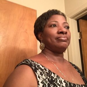 Meet your Posher, Debra